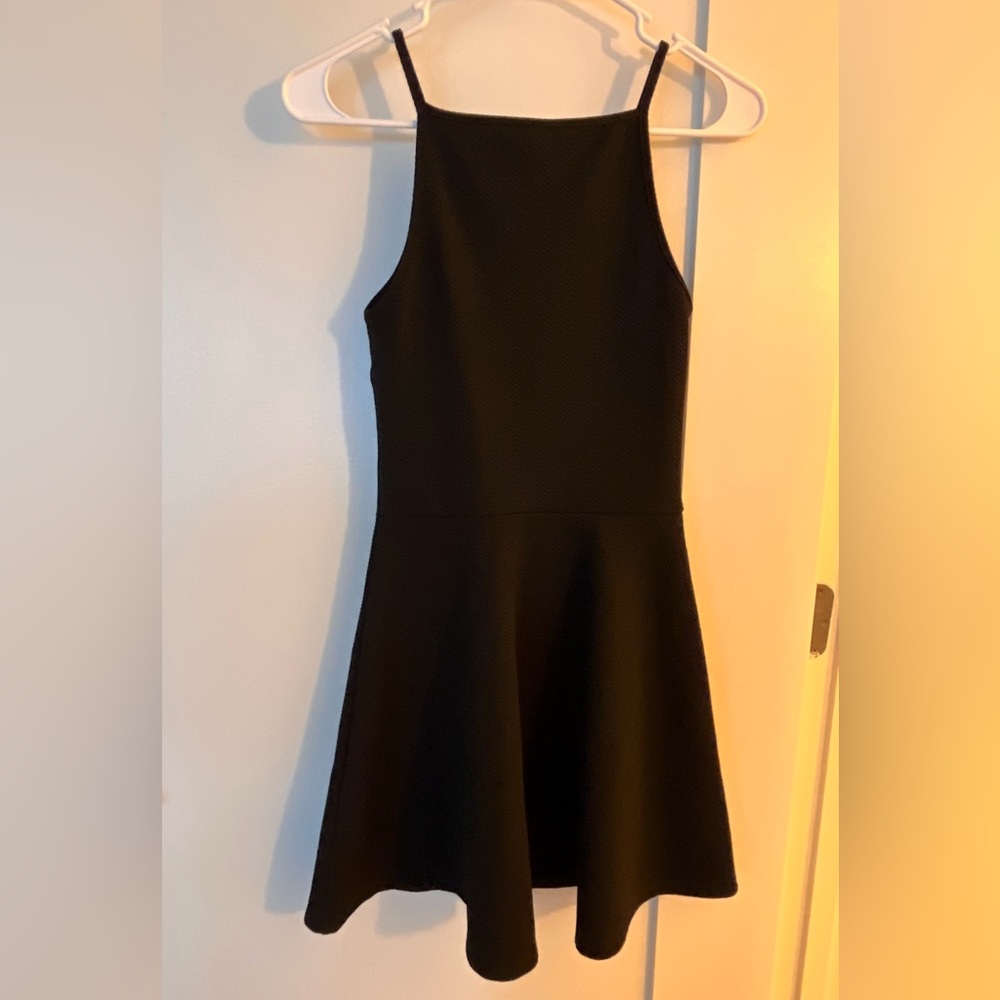 Women Ruffle Mid Dress - Picture 2 of 5